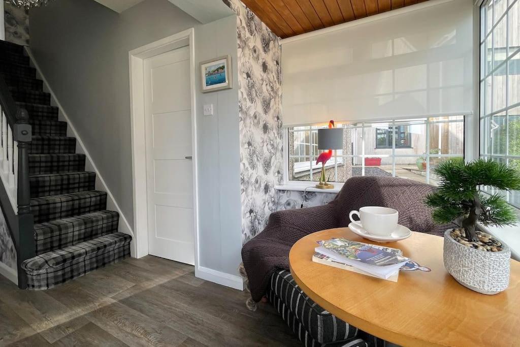 Rhoslan. Boutique Style Farmhouse In Snowdonia 카나번 외부 사진
