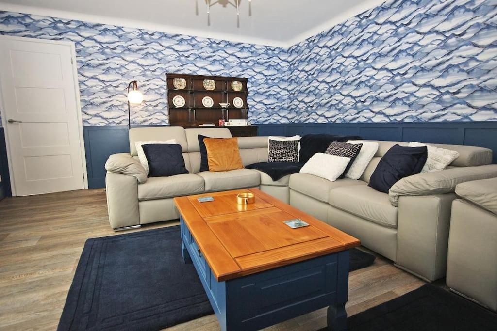 Rhoslan. Boutique Style Farmhouse In Snowdonia 카나번 외부 사진